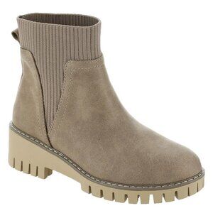Very G Women's Magnolia Chelsea Ankle Boots Taupe VGWB0005-277